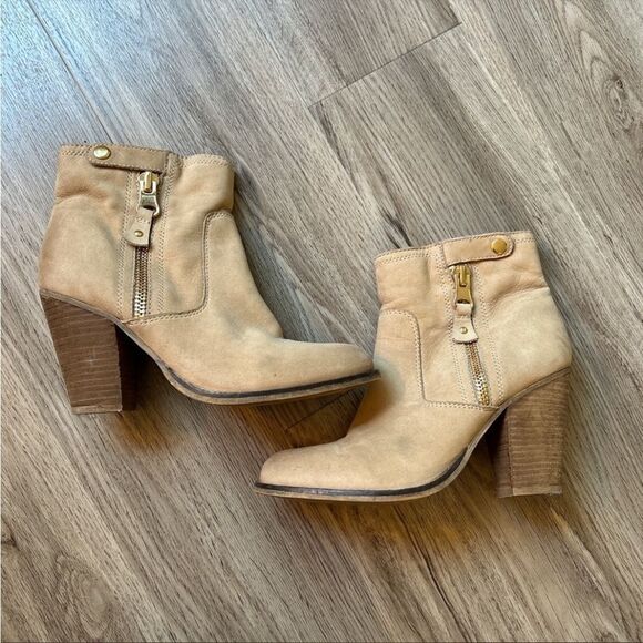 Aldo size 9 booties - Picture 1 of 1